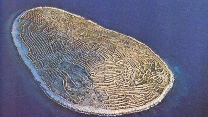 Тайните на малкия остров, който прилича на отпечатък на палец СНИМКИ