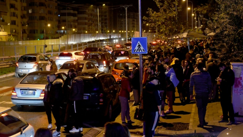 Паника в Тирана след силно земетресение