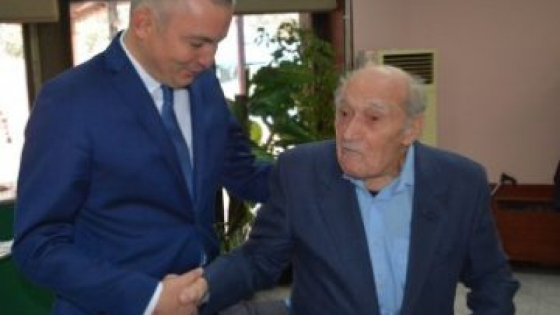104-годишният Митко разкри как е доживял до толкова 