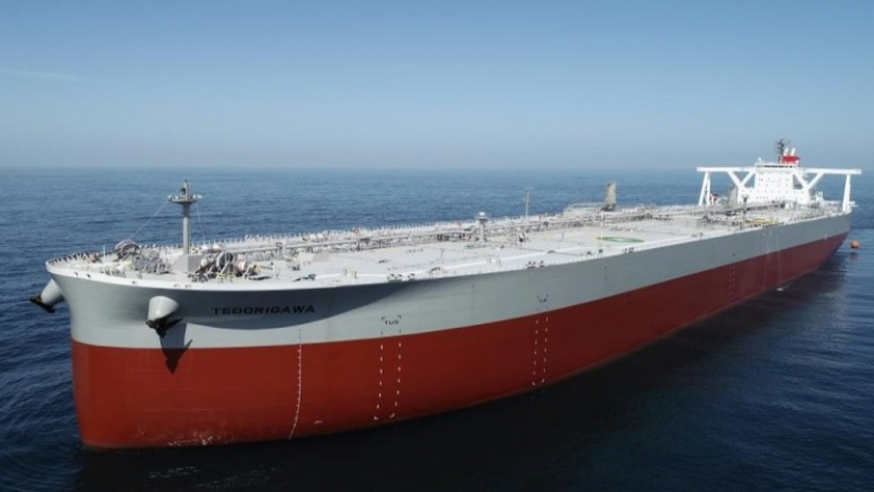 Руската Novatek купува флот от 42 танкера за втечнен газ