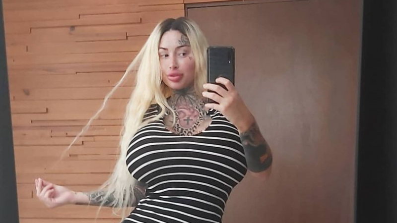 Жената, която иска „най-дебелата вагина на света“ сподели култови СНИМКИ 18+