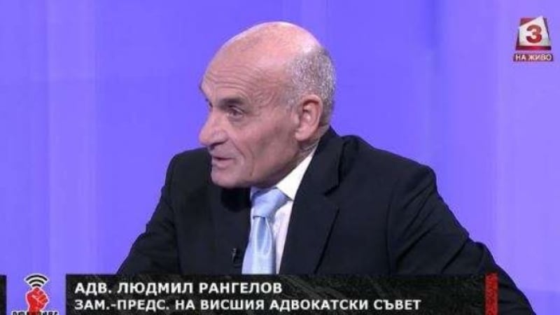 Топадвокат с експертен коментар за скандала със СРС-тата на Радев