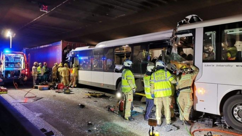 49 ранени и загинал при адско верижно меле в тунел край Антверпен ВИДЕО