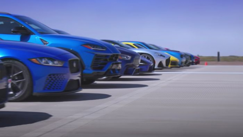 Грандиозна драг битка: Lamborghini Urus срещу 11 яки спортни коли ВИДЕО