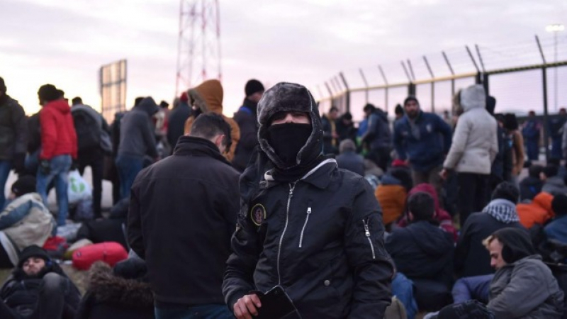 Брюксел към мигрантите: Лъжат ви! Границата не е отворена 