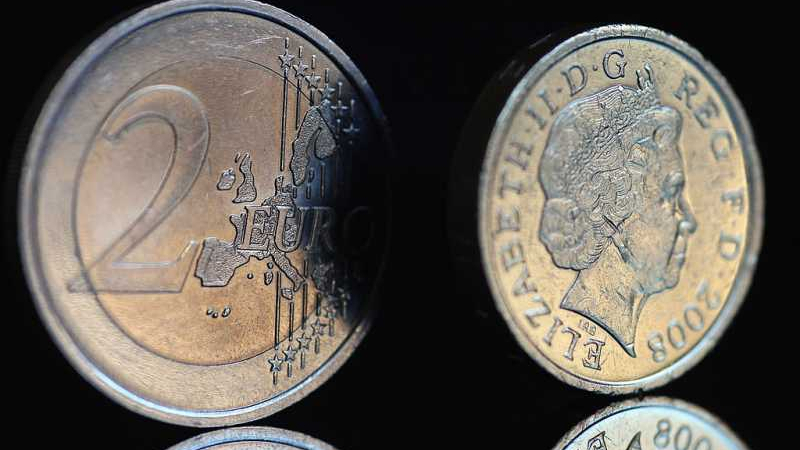 Нумизматите ги дебнат: За ​т​​​​ези монети от 2 евро може да спечелите много пари