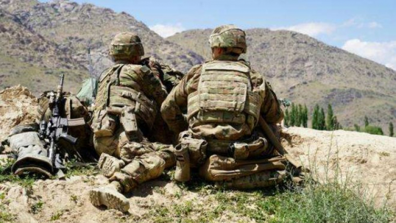 Униформен афганистанец уби с картечница две US Зелени барети