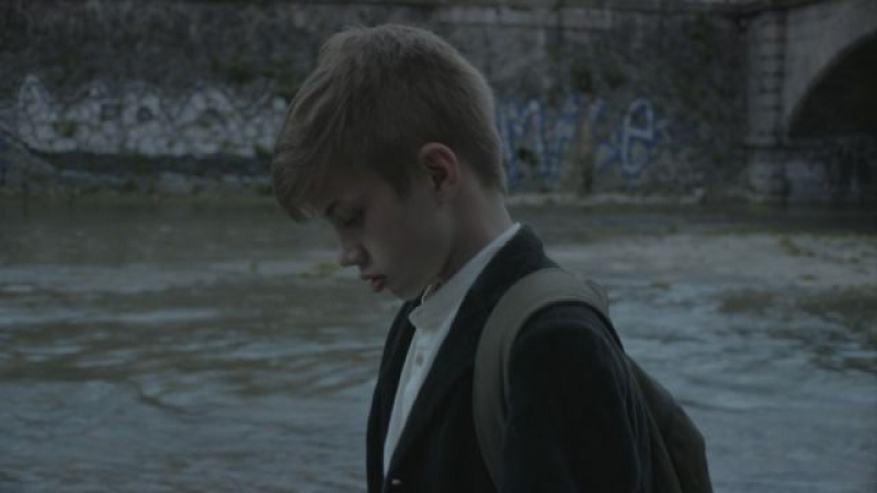 Нов скандал: Филм със самоубийство на ученик шокира родители в София
