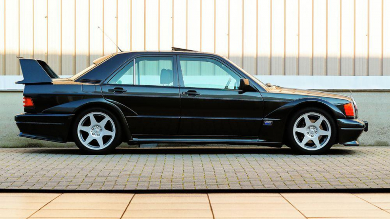 Неостаряващ и изумителен: Mercedes Evolution II от 1990 СНИМКИ