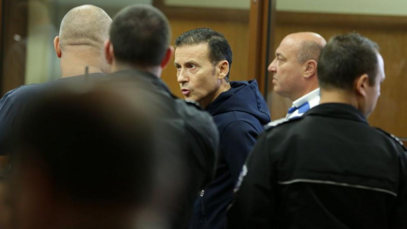 Пародия: Съдът разреши на Миню Стайков да се лекува в Швейцария, имал температура 
