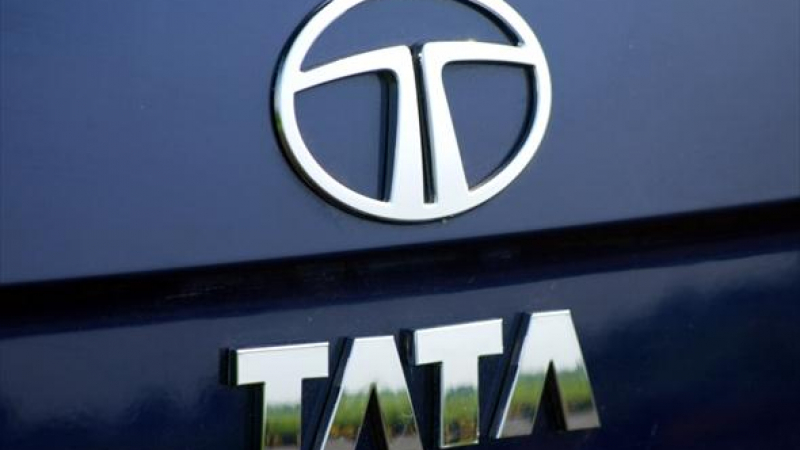 Индийската Tata представи електромобил и съкруши конкуренцията СНИМКИ