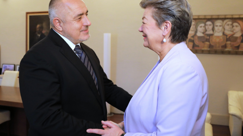 Борисов и Маринов с важен гост в Министерския съвет СНИМКИ
