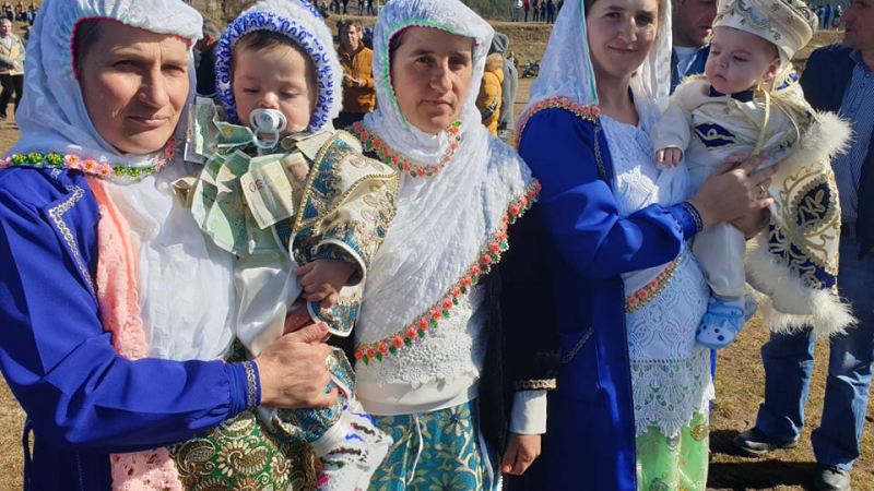 Масов сюнет и детска сватба в родопското село Рибново