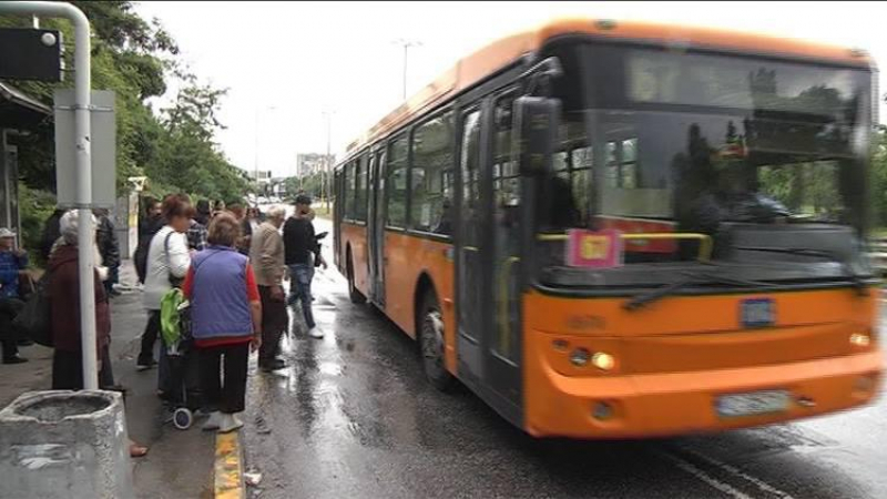Сигнал до БЛИЦ: Нов ужас в автобус на градския транспорт в София! 