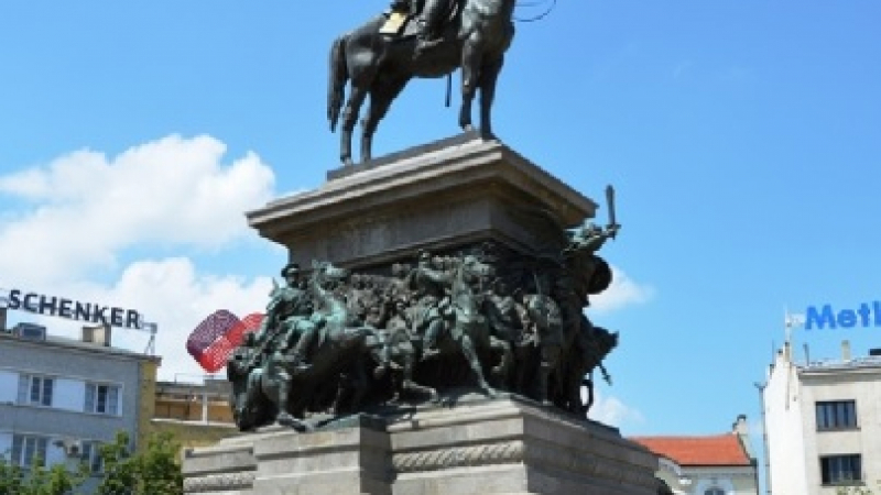 Паметникът на Цар Освободител - един от най-ярките символи на българската свобода