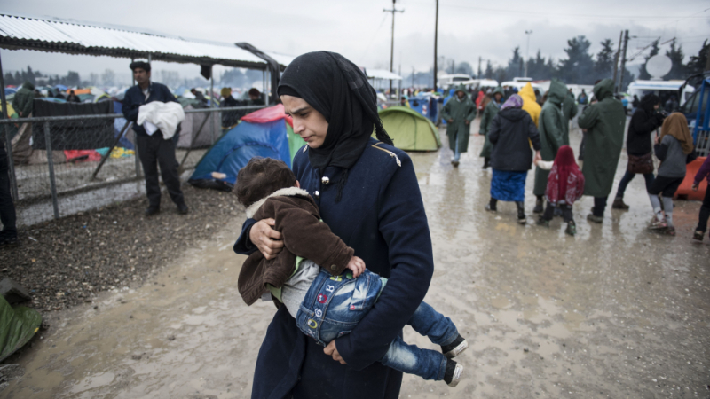 Шест европейски държави ще приемат до 1500 деца мигранти от Гърция