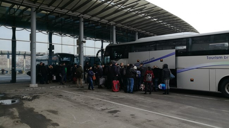 Инфарктна ситуация с COVID-19 в автобус от София за Бургас