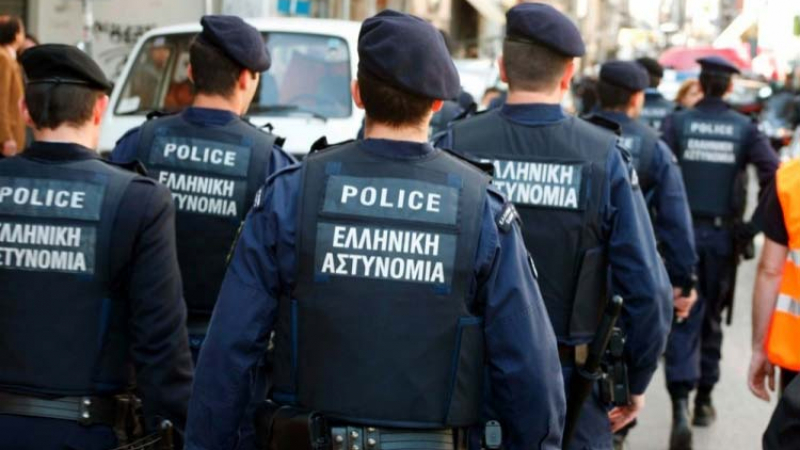Масирана акция на полицията в Гърция за нарушаване на карантината