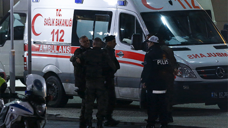 Ад в Истанбул: 15 умряха, 60 са в интензивното заради домашно лечение на коронавирус