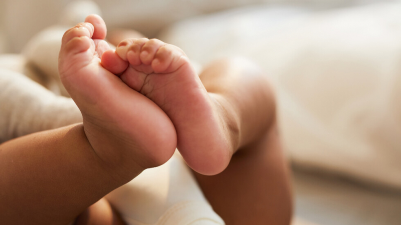 Четири бебета се родиха в софийска болница под карантина