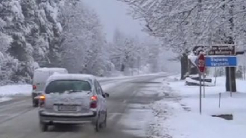 Снежната стихия причини големи главоболия в Северозападна България