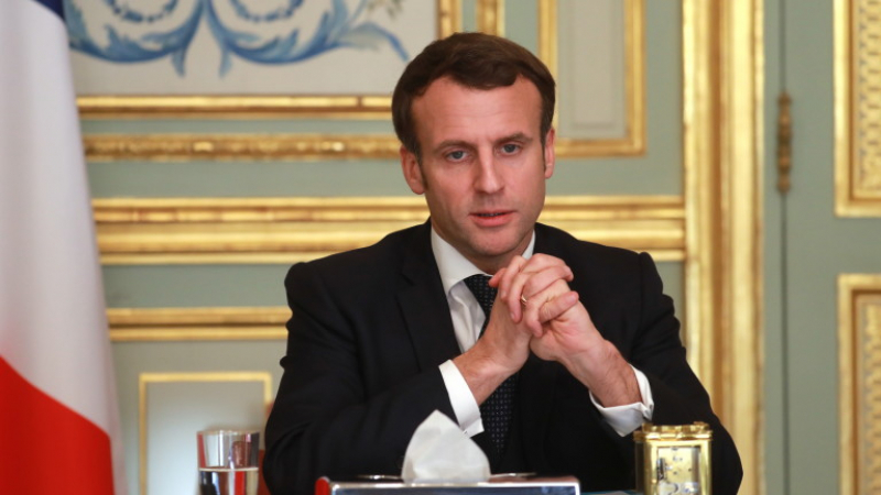 Експерти съветват Макрон да блокира изцяло Франция за 6 седмици