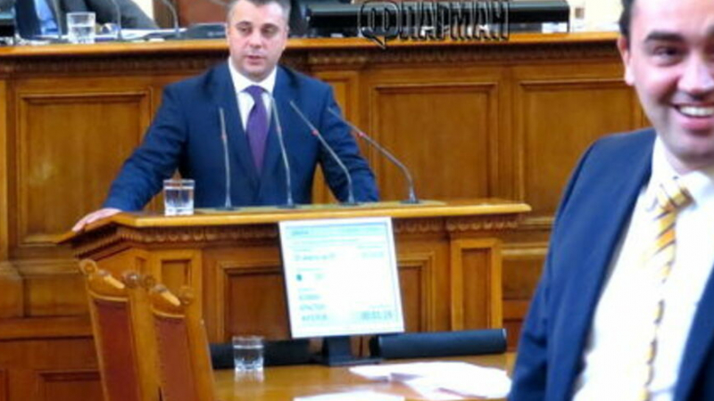 Депутат с „железен“ аргумент за разпускането на парламента