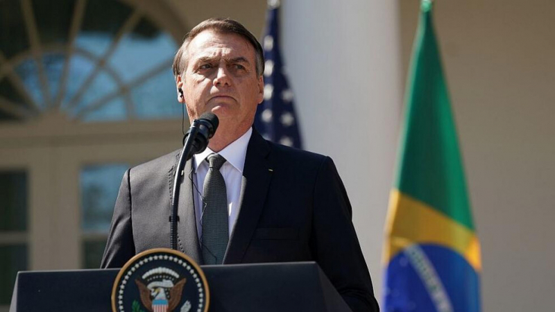 Президентът на Бразилия шокира с изявление за COVID-19 