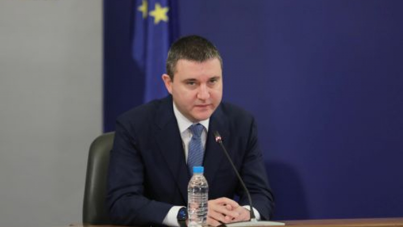 Горанов разкри ще има ли увеличение на данъците при най-лошия финансов сценарий за България заради COVID-19