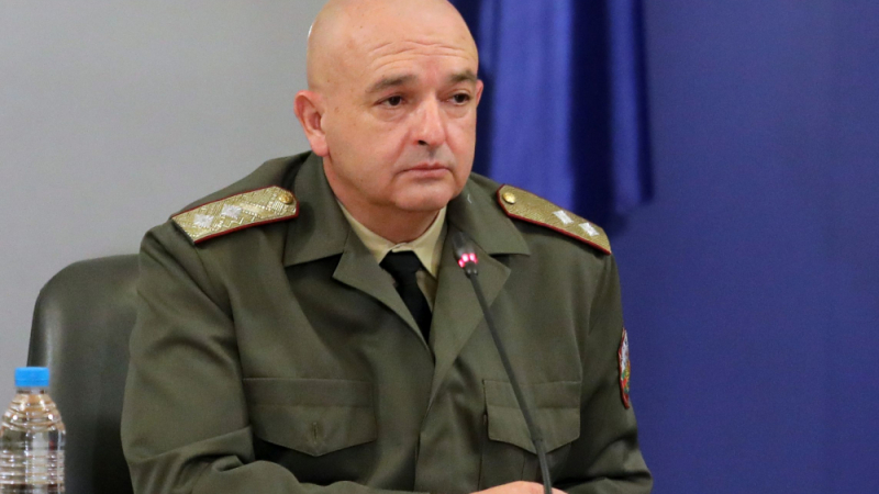 Ген. Мутафчийски каза какво се случва с депутата Хасан Адемов, който е с коронавирус ВИДЕО