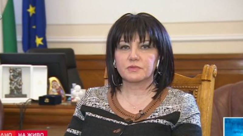 Караянчева обяви какво е състоянието на заразените с COVID-19 депутати и как ще работи парламентът ВИДЕО