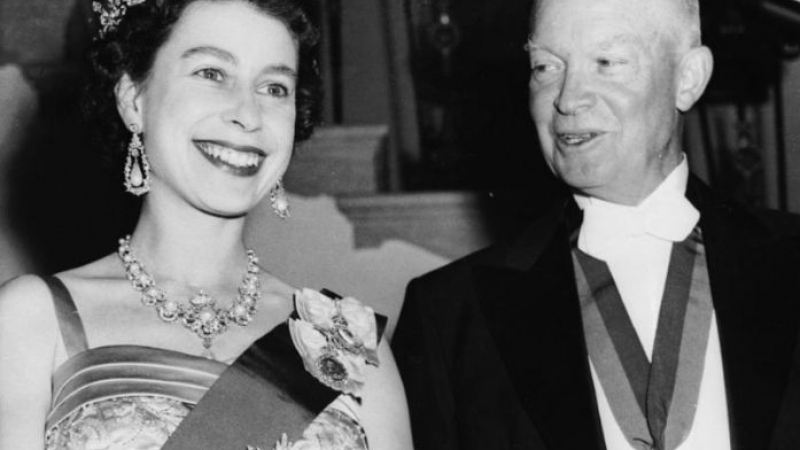Падна неочаквана тайна за Елизабет II и US президентът Айзенхауер