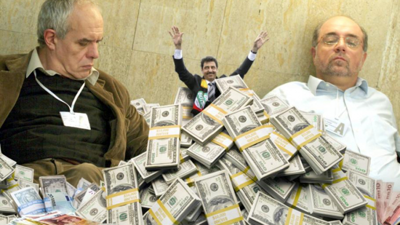 Подсъдими бизнесмени пуснаха социолога-милионер Райчев да брани парите им