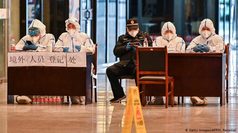 Китай да даде обяснение на много въпроси за коронавируса, зове Великобритания  