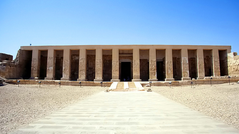 Археолози откриха неизвестни части от храма на Рамзес Втори в Абидос