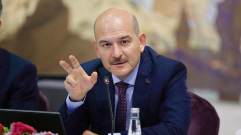 Турският президент не прие оставката на вътрешния министър 