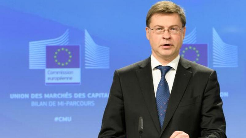 Домбровскис: ЕС се нуждае от 1,5 трилиона евро за възстановяване от кризата