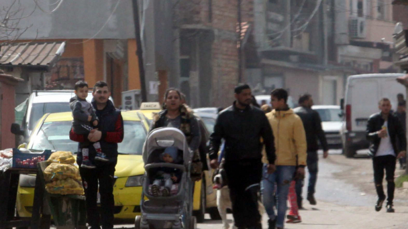 Още по-строг режим в софийските ромски квартали от днес, ето какви са мерките 