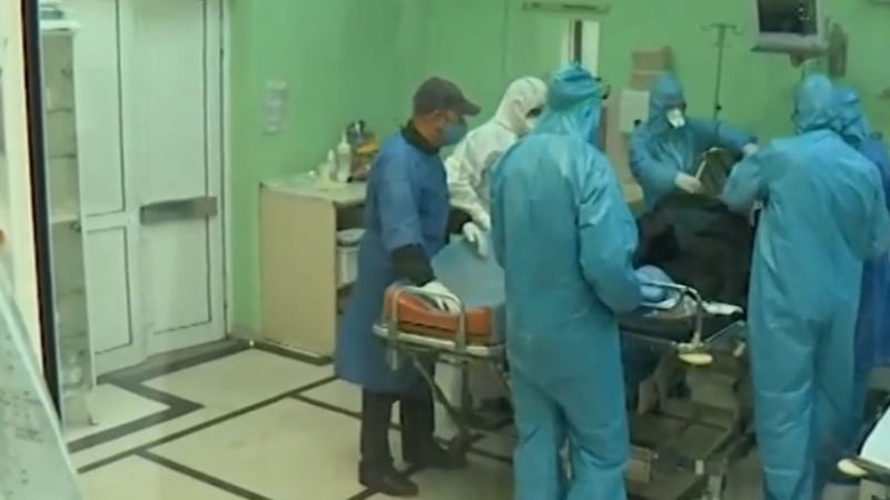 Лекари от "Александровска" разказаха за борбата с COVID-19 ВИДЕО