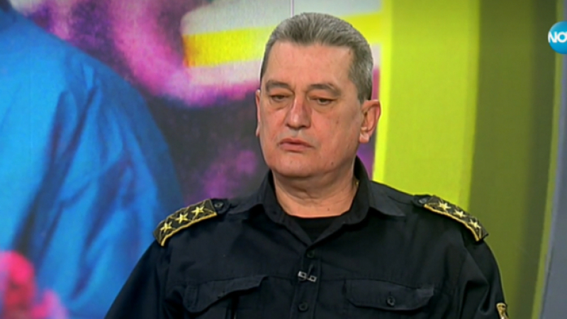 Старши комисар Николай Николов: Готови сме за втори пик на К-19, има заразен пожарникар