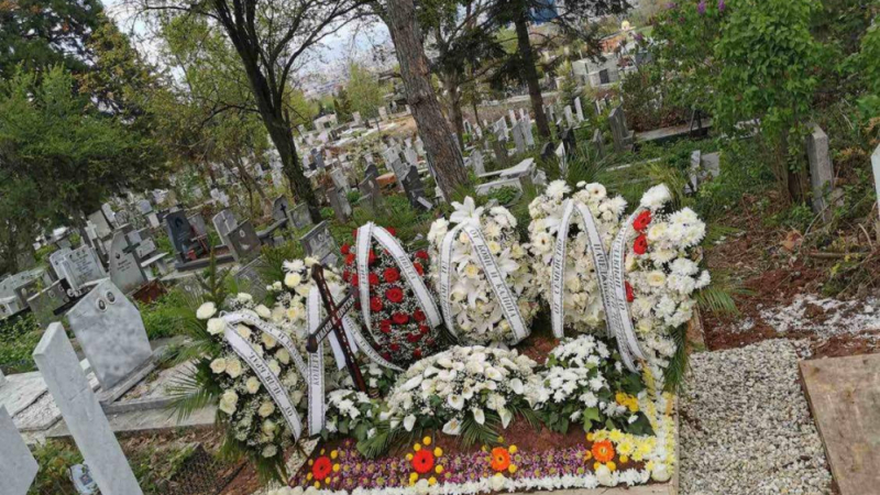 Само в БЛИЦ: Бизнесмен от София плати погребението на Милен Цветков