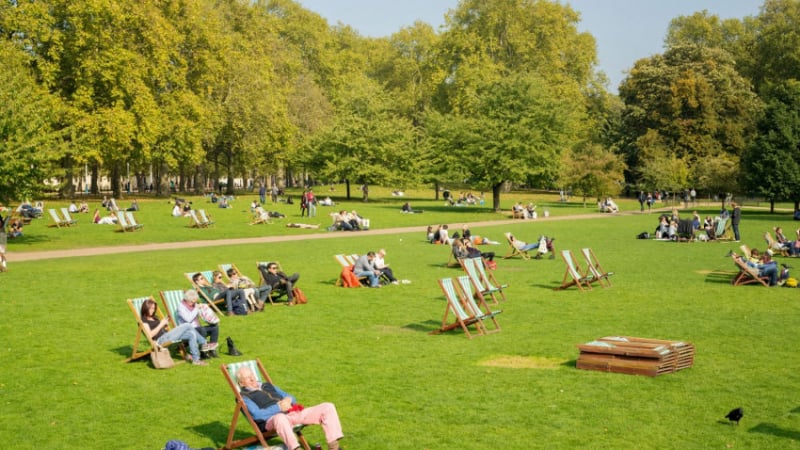 Парковете в Лондон са вече отворени