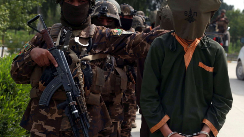Бойци на талибаните с коронавирус от затвора