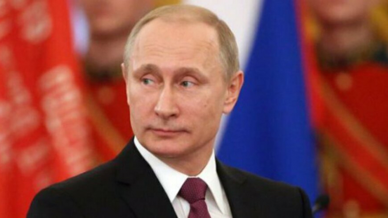 Путин с най-нисък рейтинг от две десетилетия насам