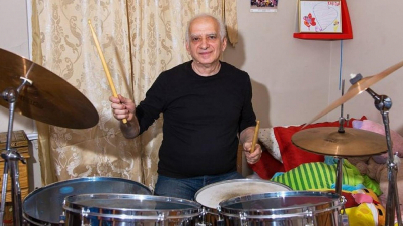 Легендарен български барабанист почина