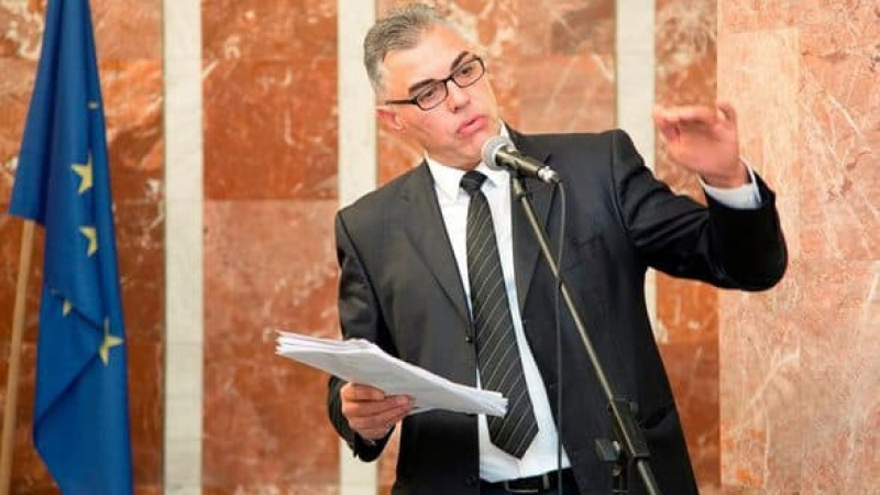 Общински съветници поискаха оставката на Председателя на ОбС-Дряново
