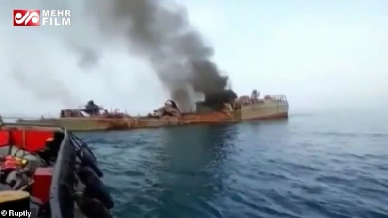 Вижте как Иран с ракета унищожи свой собствен кораб ВИДЕО