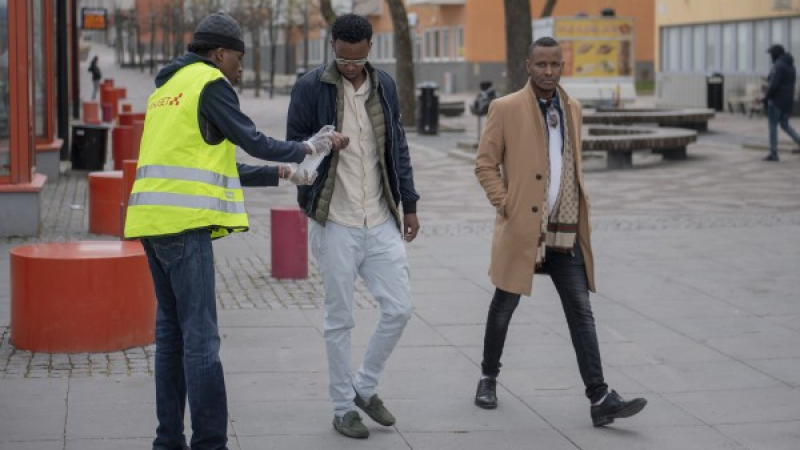 Шведският експеримент с К-19 удари най-силно мигрантите от 2 страни