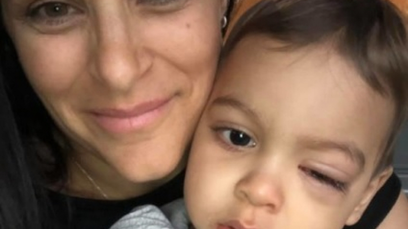 Животът й рухна: Майка направи снимка на бебето си и видя нещо шокиращо