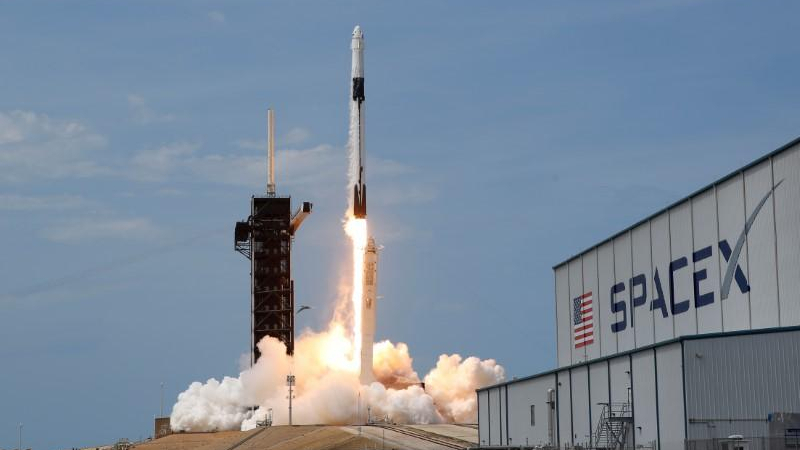 Анализ: Dragon на SpaceX сложи край на руския монопол в Космоса 